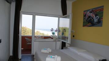 Minibar, individually decorated, desk, travel cot