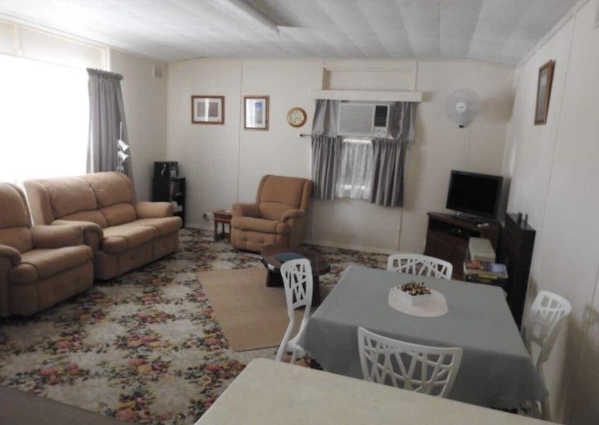 Homely Cottage — image 4