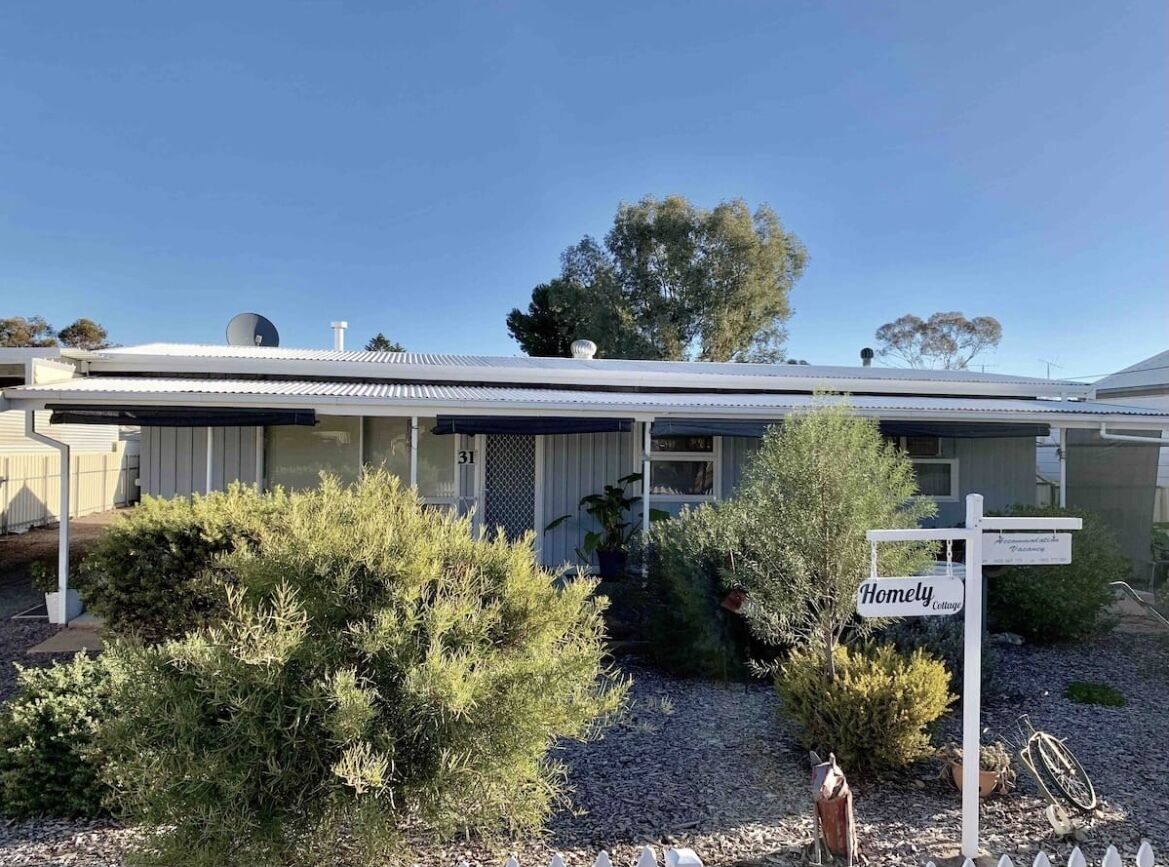 Homely Cottage — image 9