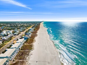 On the beach - Gulf Front Townhome with Stunning Views. Just 5 Steps to the Sand! (Panama City Beach)