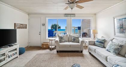 Gulf Front Townhome with Stunning Views. Just 5 Steps to the Sand!