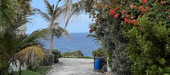 Cliff top Luxury 2 bedroom Apartment