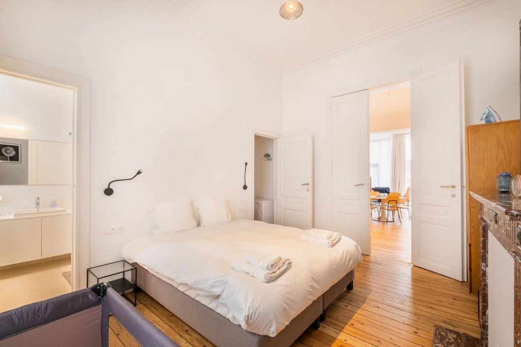 3 bedrooms, WiFi, bed sheets