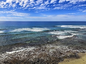 Beach - KKSR#1103 DIRECT OCEANFRONT, GROUND FLOOR, REMODELED, INCREDIBLE LOCATION (Kailua Kona)