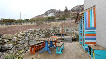 House, 2 Queen Beds | Terrace/patio