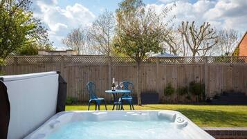 House, Multiple Beds | Property grounds