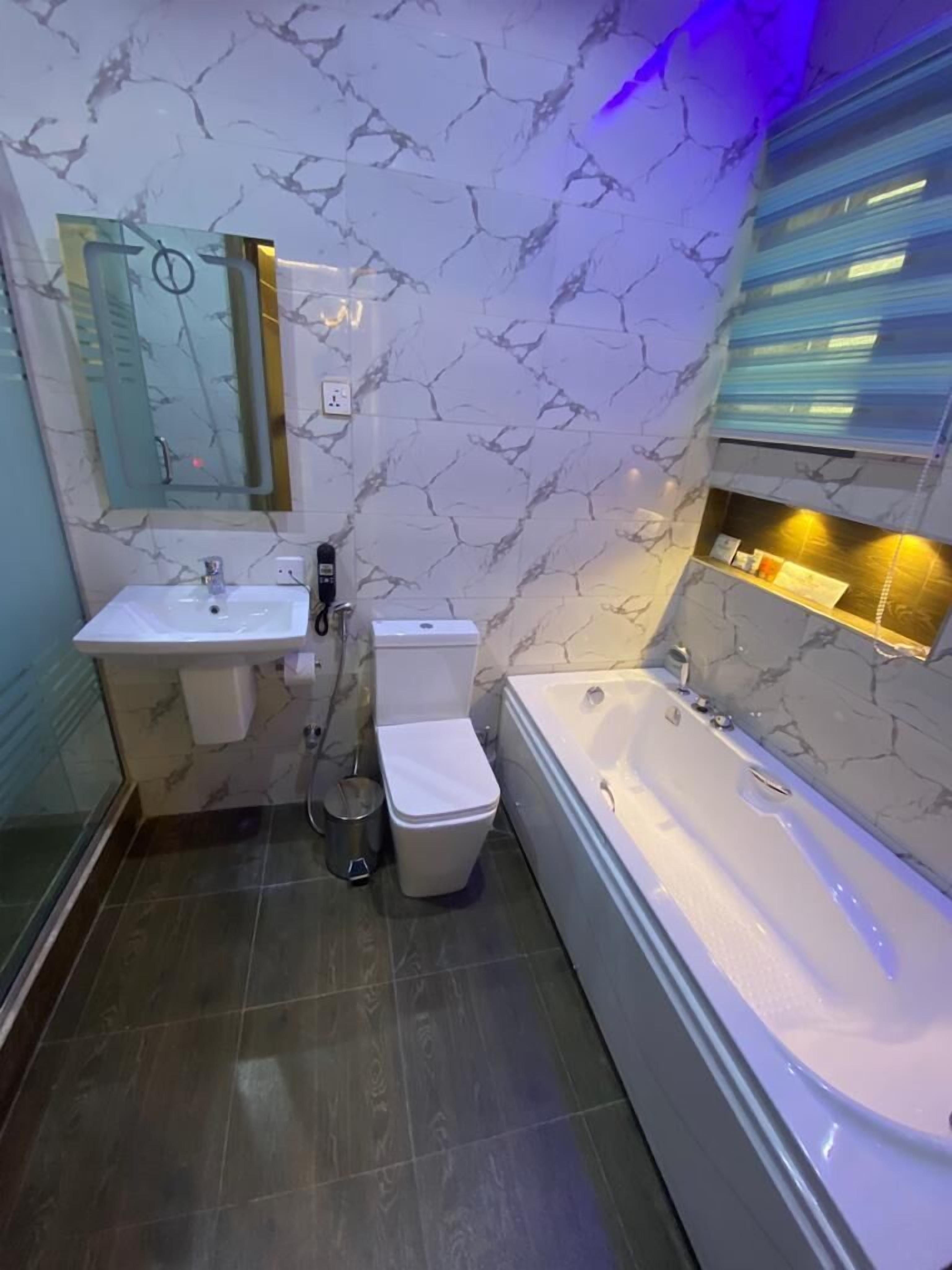 luxury room | in-room dining