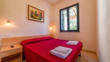 2 Schlafzimmer, BĂŒgeleisen/BĂŒgelbrett, kostenloses Internet