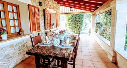 Beautiful villa & pool in Pollensa 8 pax