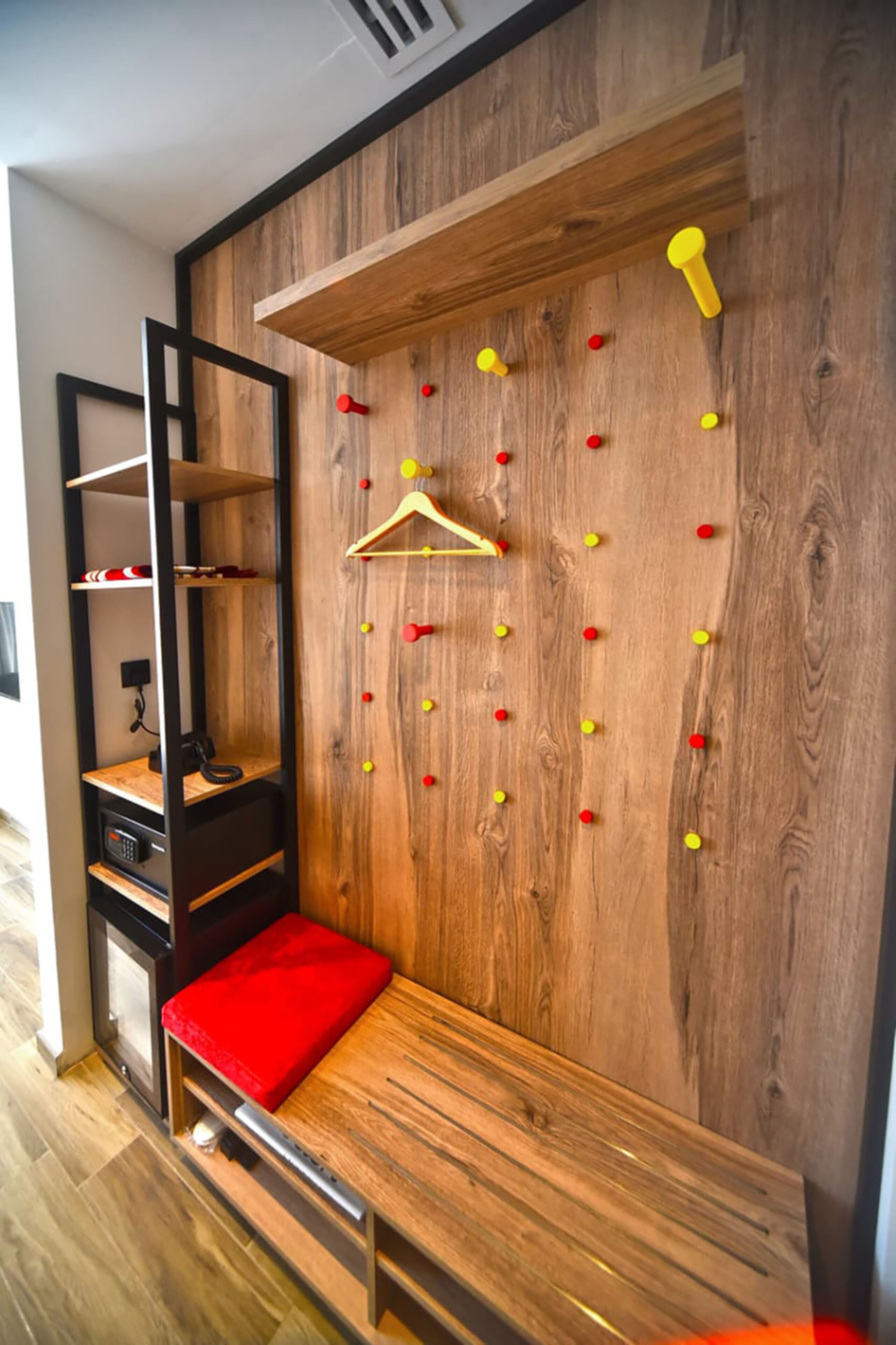 Foto - Kingsgate Canal Hotel by Millennium