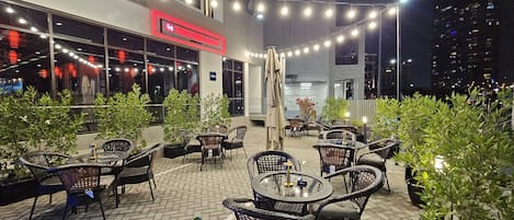 Coffee shop