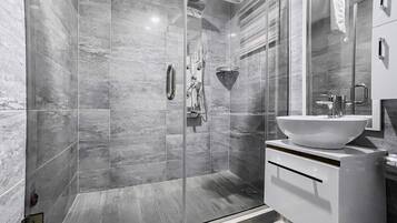 Dusche, Regendusche, Handtücher