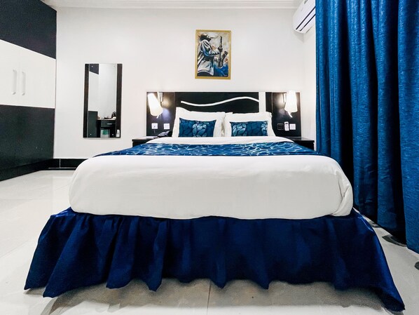 Hochwertige Bettwaren, kostenloses WLAN, Bettwäsche