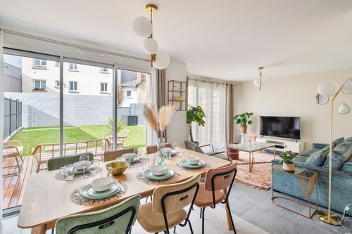 Maison Twin Sister - Five Bedroom House, Sleeps 10