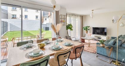 Maison Twin Sister - Five Bedroom House, Sleeps 10