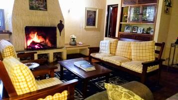 Televisión LCD de 15 pulgadas con canales por satélite