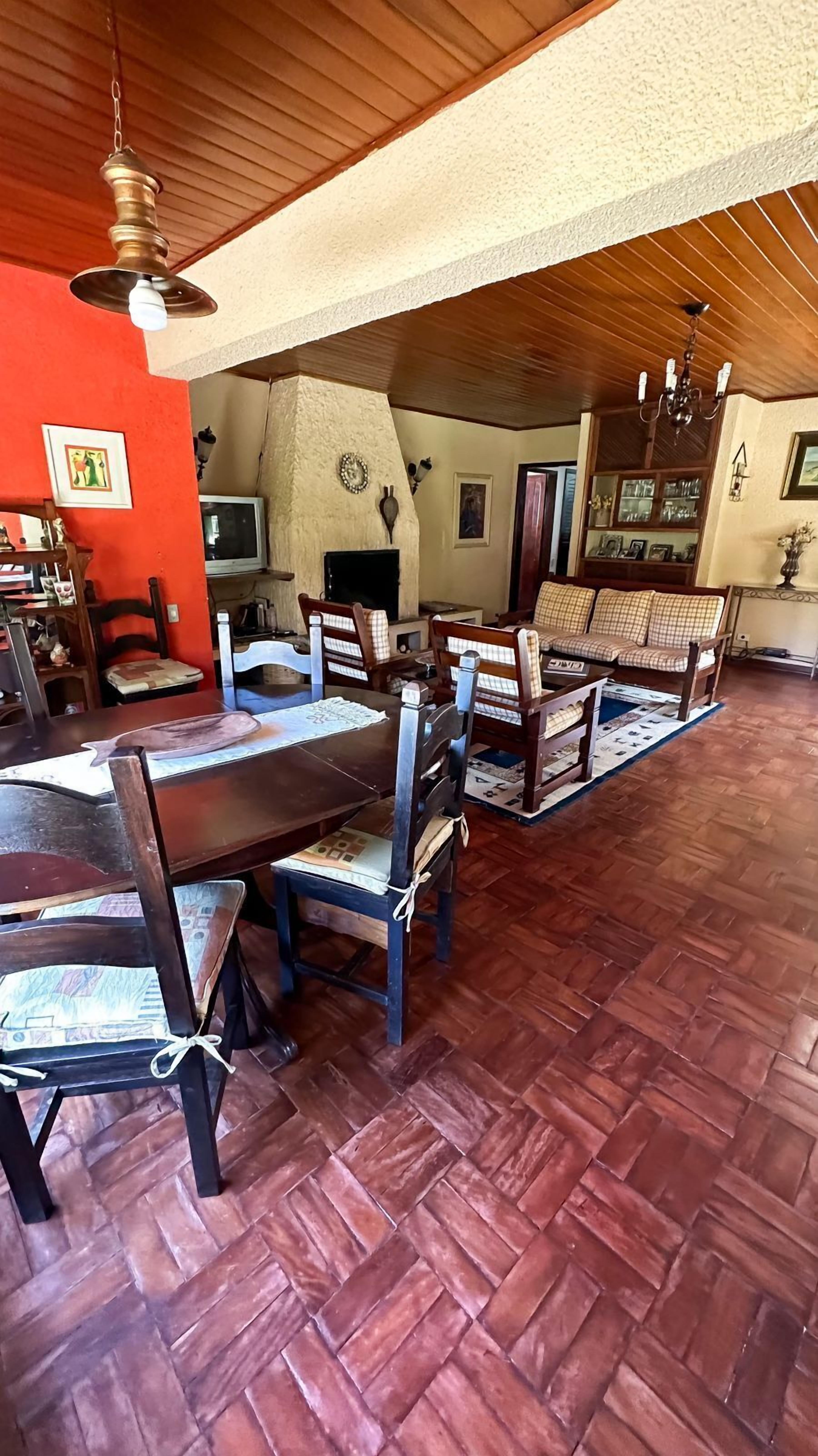 15 吋LCD 電視連衛星電視頻道