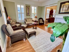 Interior - The Gregory House, A Southern Tropical Get Away! (Pensacola)