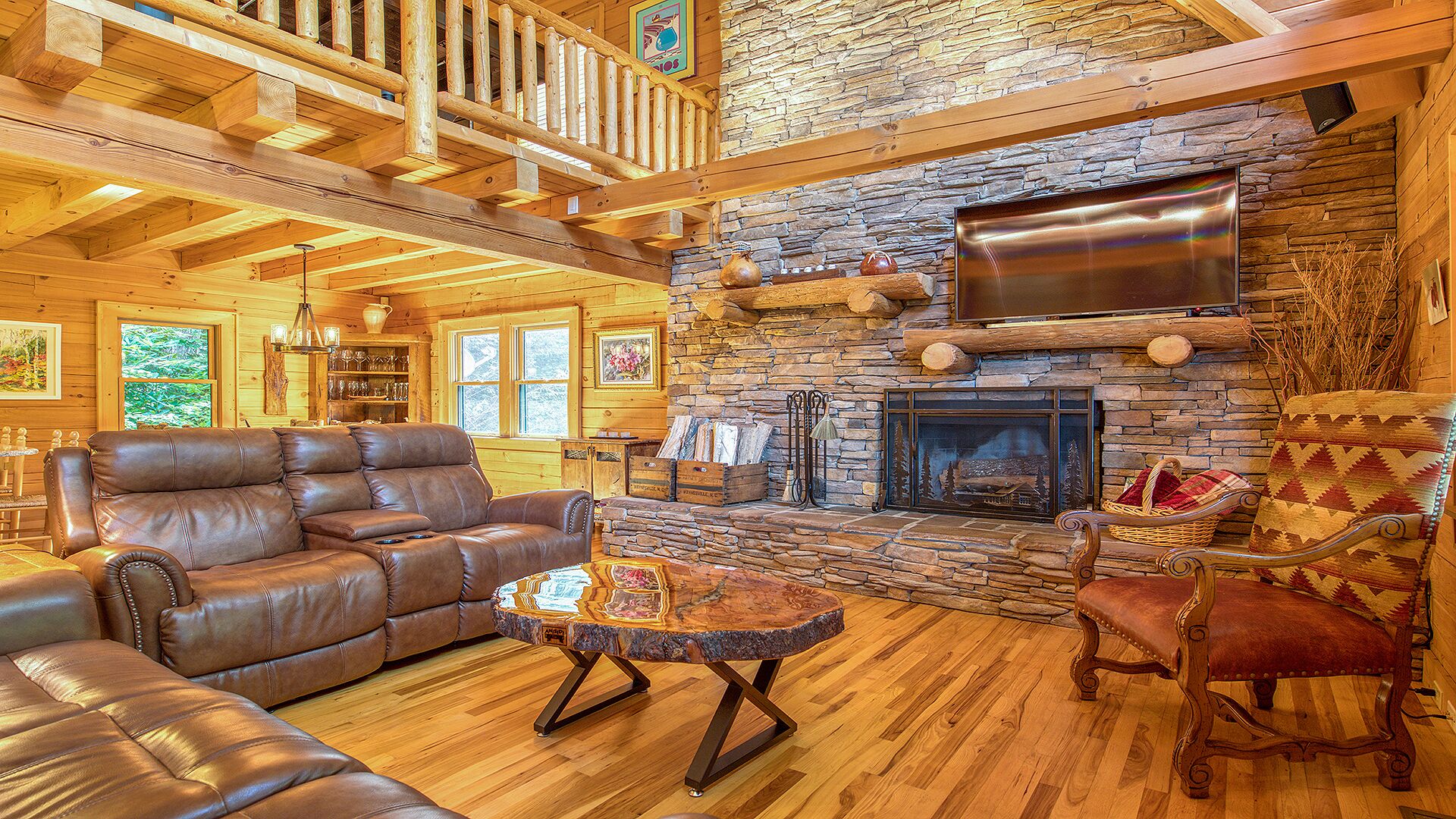 Smart TV, fireplace, books, stereo