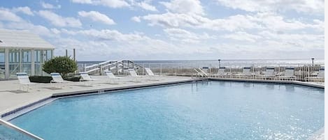 Indoor pool, outdoor pool