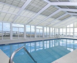 Sisäuima-allas, ulkouima-allas