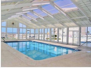 Indoor pool, outdoor pool - Marisol del Cielo/Sea Sun Of The Sky-On The Beach (Pensacola)