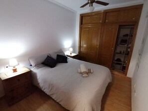 2 chambres, bureau, fer et planche à repasser, Wi-Fi