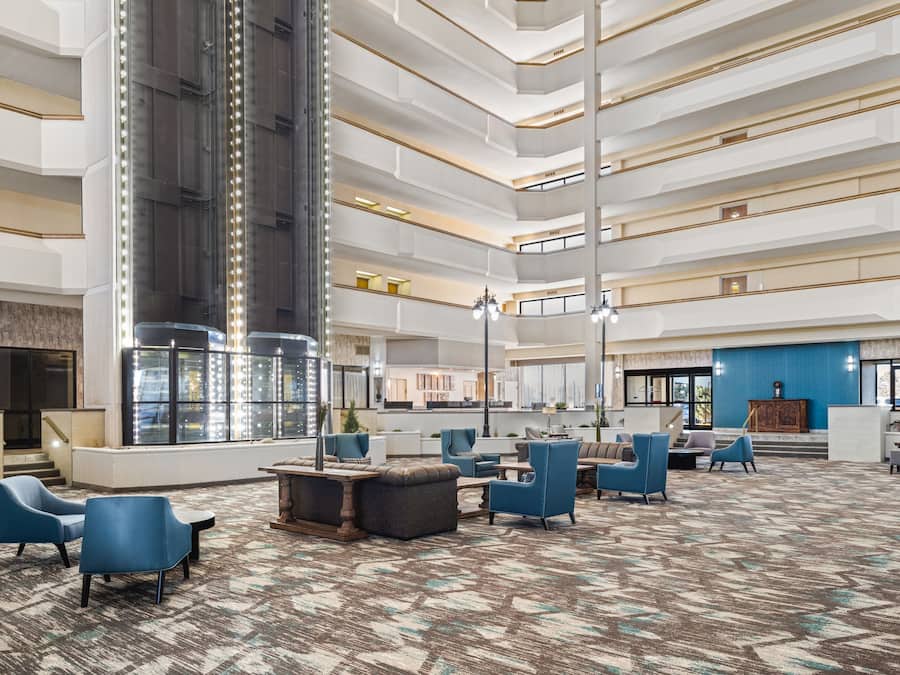 Área de estar no saguão