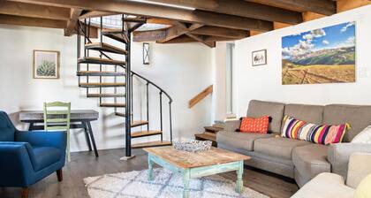 Historic Dwntwn Home, Warm & Charming,13 Mi to GWS