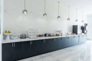 Café da manhã continental grátis todos os dias