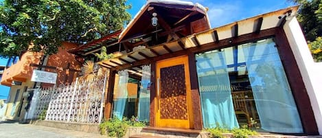 Ngoại thất