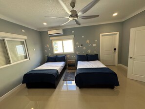 4 Schlafzimmer, Bügeleisen/Bügelbrett, Reisekinderbett, kostenloses WLAN