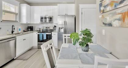 · Heights Hideaway. Smart TV. Wi-Fi