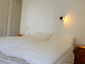 1 quarto, Wi-Fi de cortesia, roupa de cama