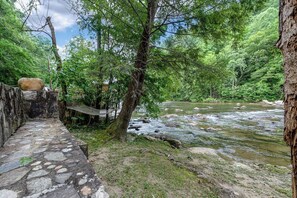 Property grounds - River Roost (Townsend)