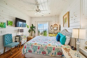 6 bedrooms, WiFi, bed sheets