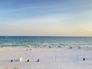 On the beach - Floor 3! Beachfront w/Wrap Balcony! Beach Service! (Panama City Beach)