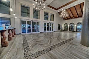 Lobby - Floor 3! Beachfront w/Wrap Balcony! Beach Service! (Panama City Beach)