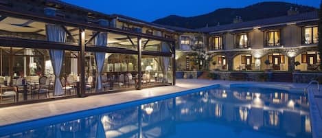 Utomhuspool