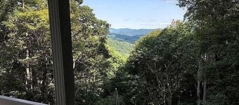 Eagle Landing, Views, WI-FI, Private, Spacious!