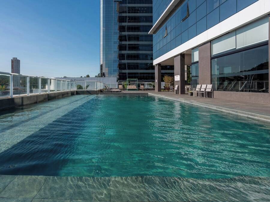 Piscina externa