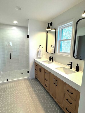 Hair dryer, towels - Catch N Relax on Lake Chatuge by Chatuge Home Concierge | Hot Tub, Fire Pit & Private Boat Dock (Hiawassee)