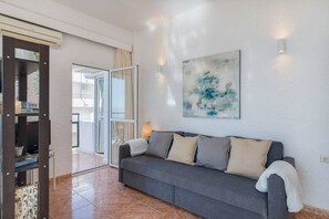 Een smart-tv, videogames, boeken en een muziekbibliotheek