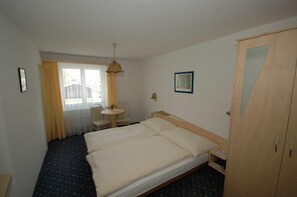 Room - Alpha Hotel (Saas Grund)