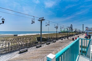 Premium Apartment, Multiple Beds, Patio, Ocean View | Pillowtop beds, free WiFi, bed sheets