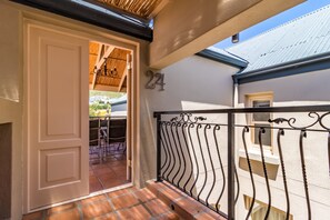 Balcony - L Ermitage Franschhoek Chateau Villas (Franschhoek)