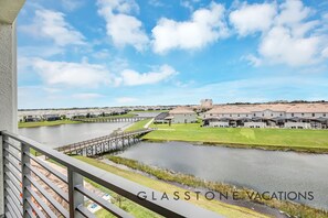 Property grounds - 2BD/2BA condo close to Disney at Storey Lake #96 (Kissimmee)