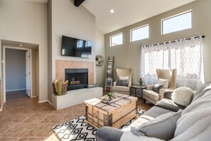 Téléviseur connecté, foyer, livres