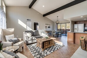 Téléviseur connecté, foyer, livres