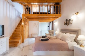 4 camere, una cassaforte in camera, una scrivania, insonorizzazione